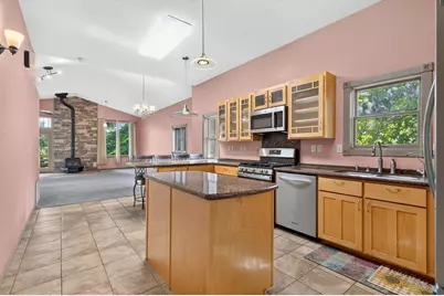 412 Hazel Street N, Saint Paul, MN 55119 - Photo 11