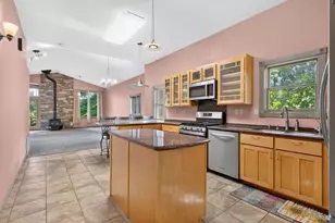 412 Hazel St N, Saint Paul, MN 55119 - Photo 11