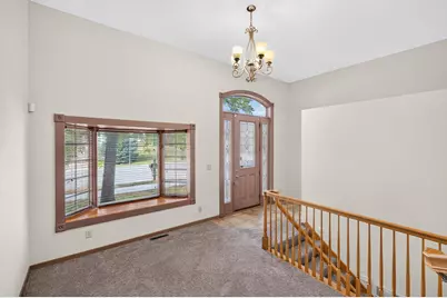 412 Hazel Street N, Saint Paul, MN 55119 - Photo 5