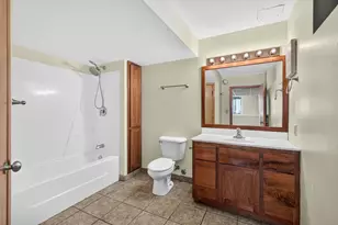412 Hazel St N, Saint Paul, MN 55119 - Photo 37