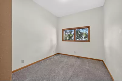 412 Hazel Street N, Saint Paul, MN 55119 - Photo 9