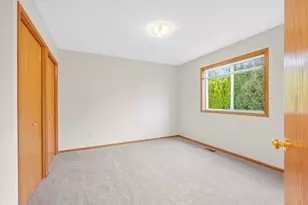 342 Parkview Ln S, Maplewood, MN 55119 - Photo 25