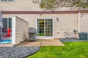 4068 Wilshire Cir, Shoreview, MN 55126 - Photo 27