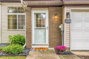 4068 Wilshire Cir, Shoreview, MN 55126 - Photo 3