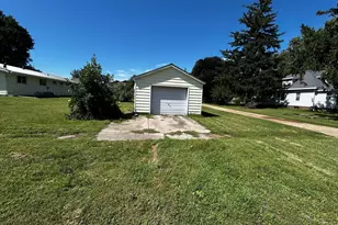 202 W Main St, Ceylon, MN 56121 - Photo 7