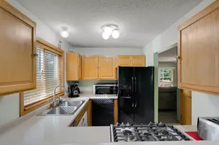 98 Australian Ave, Little Canada, MN 55117 - Photo 13