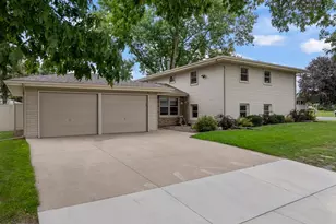 700 Lyndale Ave, Spring Valley, MN 55975 - Photo 3