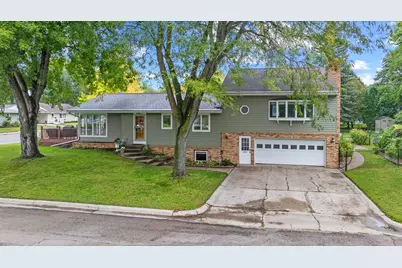 402 N Minnesota Street, Marshall, MN 56258 - Photo 1