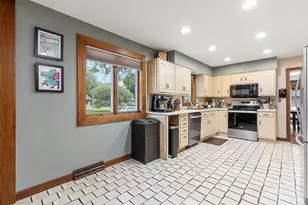 402 N Minnesota St, Marshall, MN 56258 - Photo 13