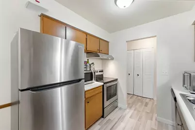 3155 Old Highway 8 #203, Roseville, MN 55418 - Photo 9