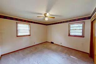 204 Fairview Dr, Albert Lea, MN 56007 - Photo 15