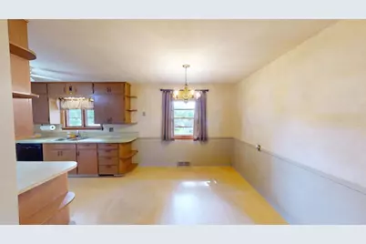 204 Fairview Drive, Albert Lea, MN 56007 - Photo 5