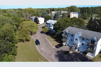 220 Hallam Avenue S, Mahtomedi, MN 55115 - Photo 5