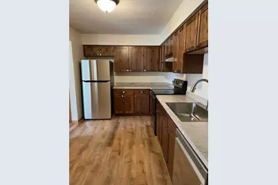 220 Hallam Avenue S, Mahtomedi, MN 55115 - Photo 11