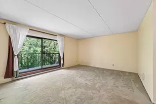 2445 Londin Ln E, Maplewood, MN 55119 - Photo 21