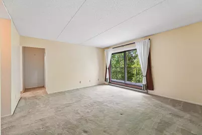 2445 Londin Lane E #202, Maplewood, MN 55119 - Photo 19