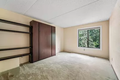 2445 Londin Lane E #202, Maplewood, MN 55119 - Photo 15