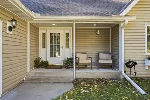60 Imperial Dr E, West Saint Paul, MN 55118 - Photo 3