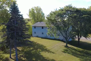 240 Hallam Ave S, Mahtomedi, MN 55115 - Photo 5