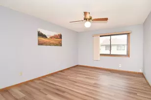 8724 N Maplebrook Cir, Brooklyn Park, MN 55445 - Photo 11