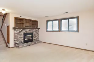 8724 N Maplebrook Cir, Brooklyn Park, MN 55445 - Photo 19
