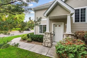 320 Willoughby Way W, Minnetonka, MN 55305 - Photo 5
