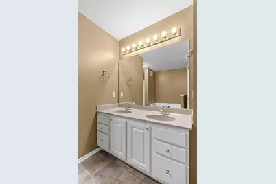 320 Willoughby Way W, Minnetonka, MN 55305 - Photo 33