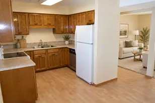 7 Kaiser Ave, Medicine Lake, MN 55441 - Photo 27