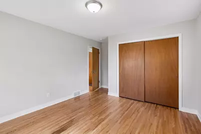 15001 Oakland Avenue S, Burnsville, MN 55306 - Photo 17