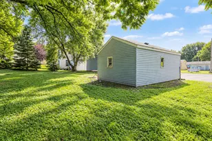 709 8th Ave SE, Waseca, MN 56093 - Photo 7