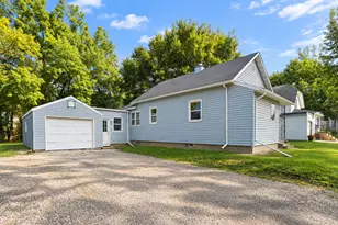 709 8th Ave SE, Waseca, MN 56093 - Photo 5