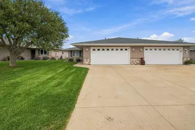 1812 Clubhouse Drive NE, Stewartville, MN 55976 - Photo 1