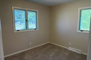 926 Holcombe Ave N, Litchfield, MN 55355 - Photo 11
