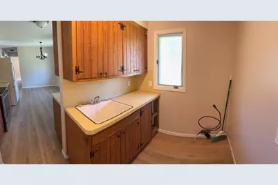 926 Holcombe Avenue N, Litchfield, MN 55355 - Photo 17