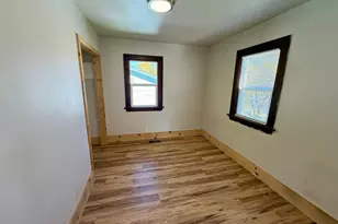 907 N Baird Ave, Fergus Falls, MN 56537 - Photo 13