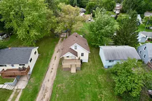 907 N Baird Ave, Fergus Falls, MN 56537 - Photo 5
