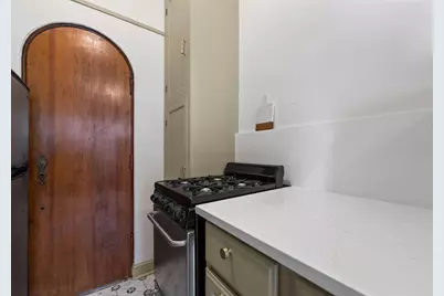 3252 Fremont Avenue S #203, Minneapolis, MN 55408 - Photo 9