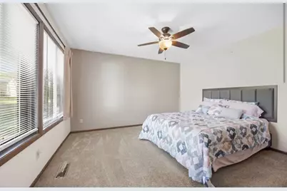 545 Graham Street SW, Hutchinson, MN 55350 - Photo 13