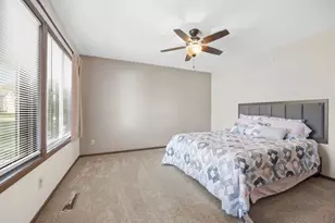 545 Graham St SW, Hutchinson, MN 55350 - Photo 13