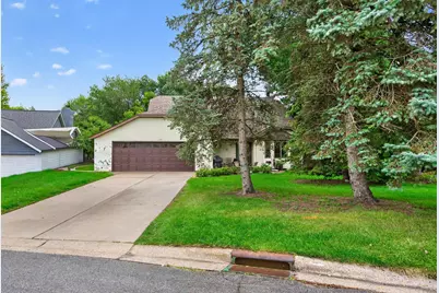 7948 Blanchard Way, Inver Grove Heights, MN 55076 - Photo 3