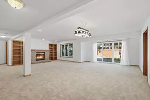 12827 Dover Ct, Apple Valley, MN 55124 - Photo 9