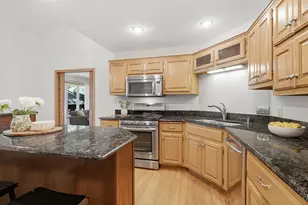 12827 Dover Ct, Apple Valley, MN 55124 - Photo 3