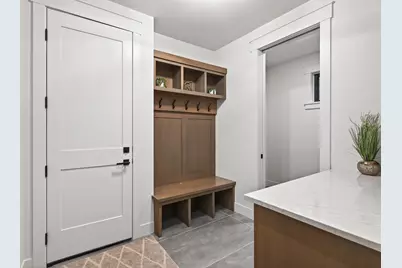 641 Park Street E, Wayzata, MN 55391 - Photo 95