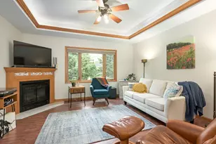 1913 Stone Crk, Hudson, WI 54016 - Photo 7