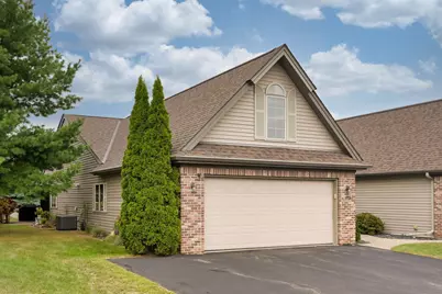 1913 Stone Creek, Hudson, WI 54016 - Photo 9