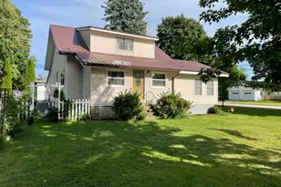 404 1st St NW, Grand Meadow, MN 55936 - Photo 3