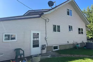 404 1st St NW, Grand Meadow, MN 55936 - Photo 5