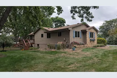 8365 Heather Avenue, Eden Prairie, MN 55347 - Photo 3
