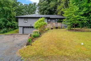 405 Creek Ln, Chaska, MN 55318 - Photo 1