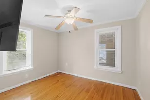 2005 19th Ave NE, Minneapolis, MN 55418 - Photo 9